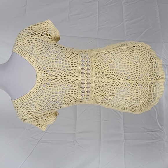 Cato Size XS Butter Yellow Open Knit Crochet Style Top, Exc. Used Condition - Picture 4 of 11